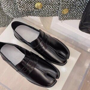 Maison Martin Margiela Black Split-Toe Loafers